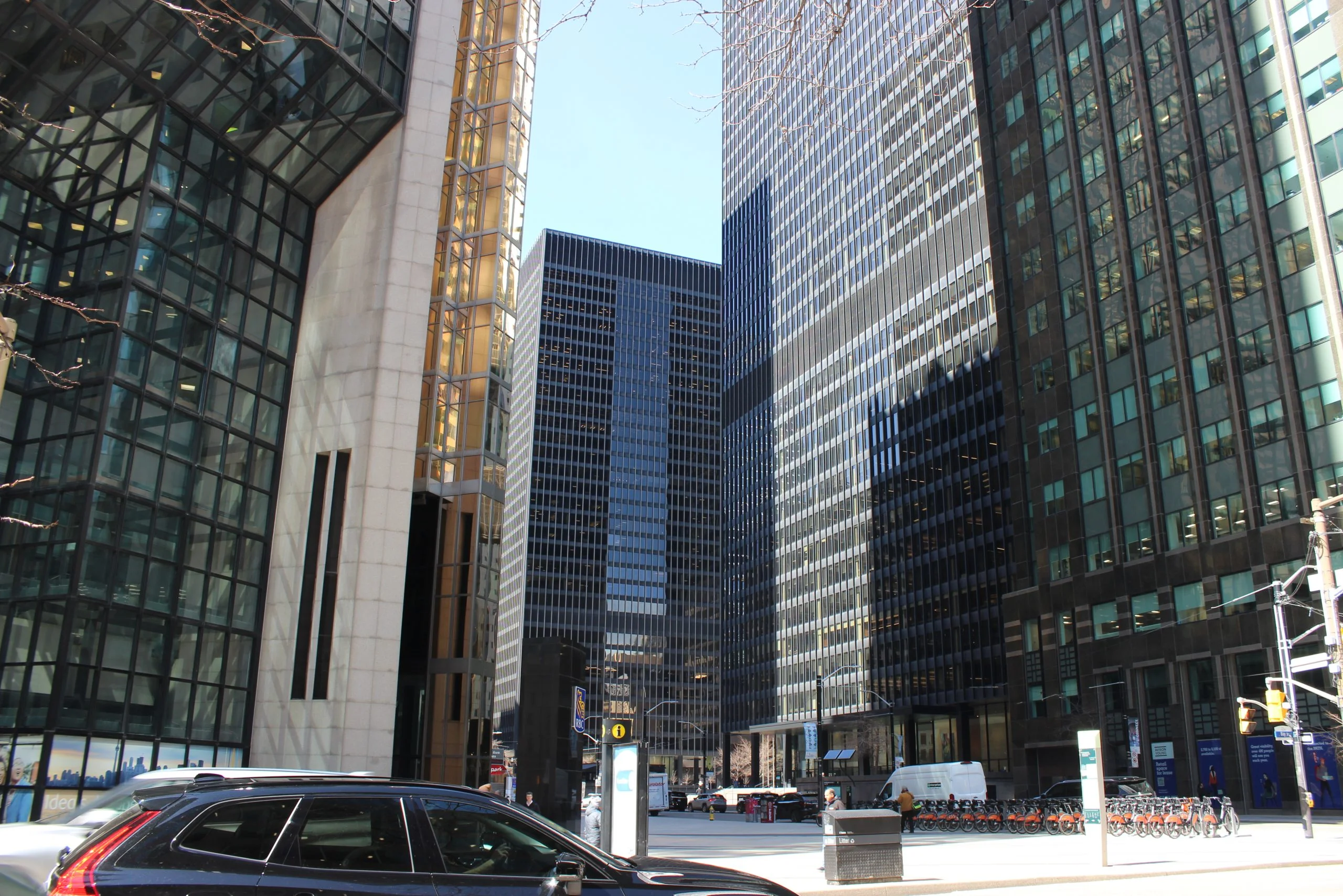 Analysts Forecast Steady Growth for Banks in Q2 Amid Economic Uncertainty