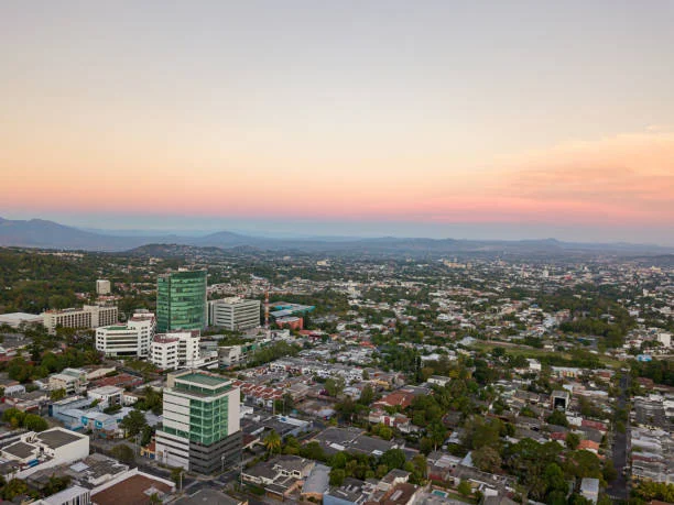 The Fintech Landscape of Central America: El Salvador in 2026